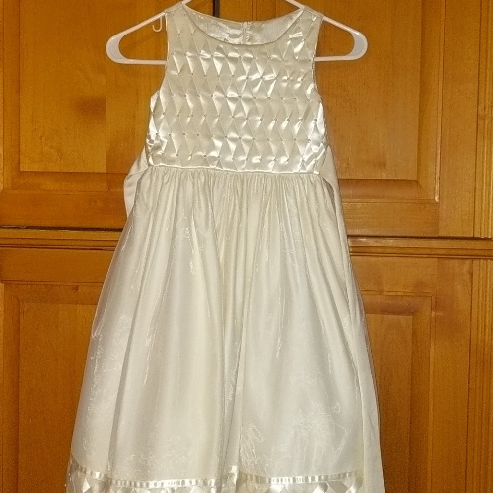 Beautiful Girls Communion/Flower Girl Dress size 7